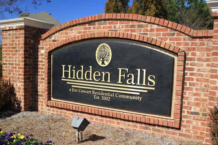 1_hidden_falls_buford_georgia_luxury_neighborhood_front_entrance_monument