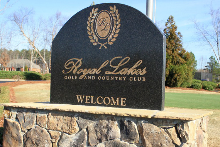 1_royal_lakes_flowery_branch_georgia_front_entrance_monument_golf_and_country_club
