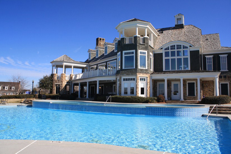 7_harbour_point_yacht_club_gainesville_georgia_lake_lanier_community_swimming_pool_galley_grill_and_recreation_center